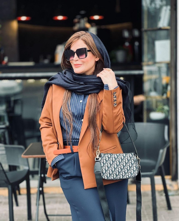 ست کت و شلوار و شومیز