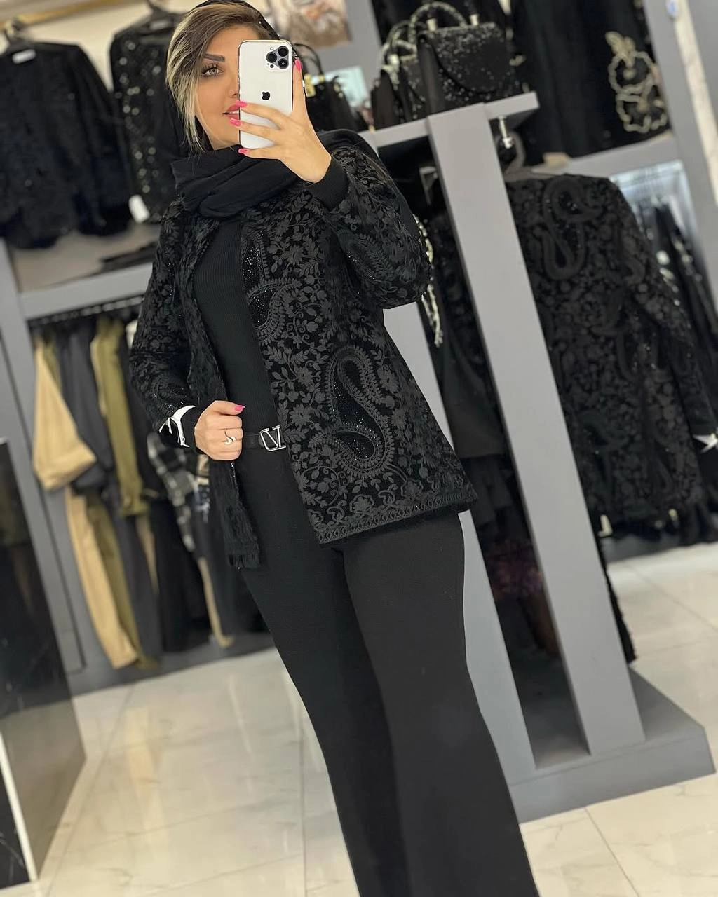 کت سوزن دوزی نیلا